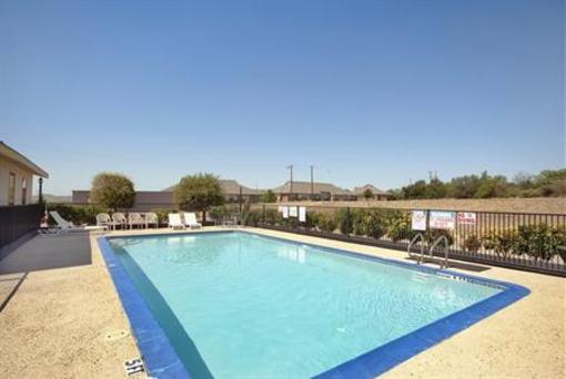 фото отеля BEST WESTERN Brady Inn