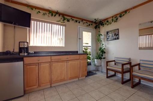 фото отеля Americas Best Value Inn Comanche
