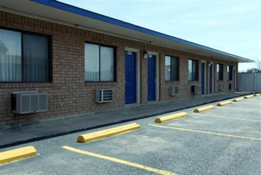 фото отеля Americas Best Value Inn Comanche