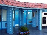 Blue Mist Motel
