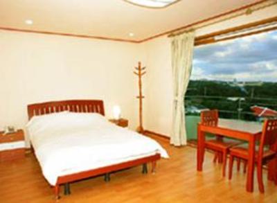 фото отеля Palm Hill Pension