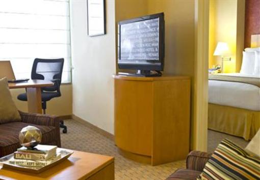фото отеля Renaissance Chicago O'Hare Suites Hotel