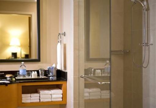 фото отеля Renaissance Chicago O'Hare Suites Hotel