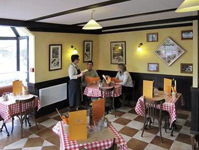 фото отеля Ibis Hotel Niort