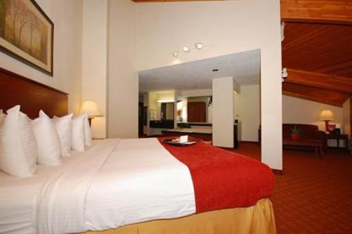 фото отеля BEST WESTERN PLUS Lakewood Inn