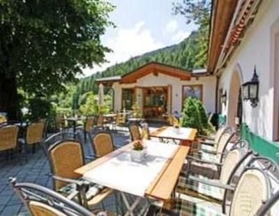 фото отеля Familienhotel Bad Neunbrunnen