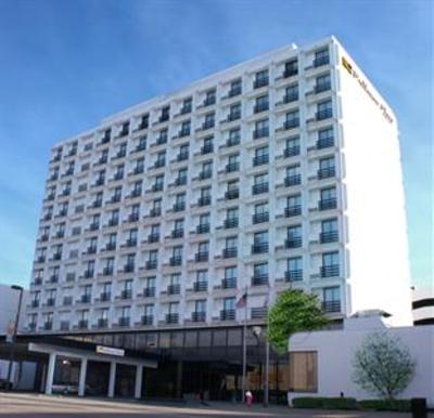 фото отеля Pullman Plaza Hotel