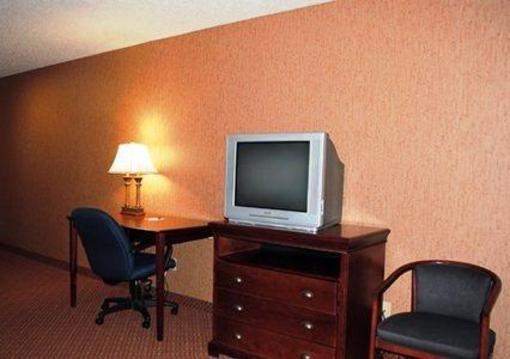 фото отеля Quality Inn & Suites Meriden
