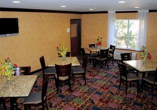 фото отеля Quality Inn & Suites Meriden