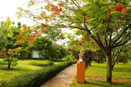 фото отеля Nan Noble House Garden Resort