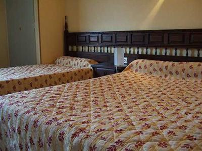 фото отеля Hotel Des Pyrenees Font-Romeu