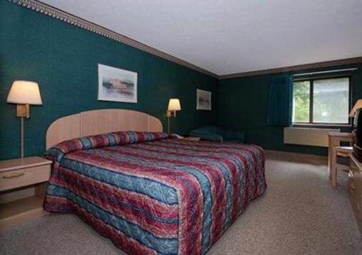 фото отеля Econo Lodge Streetsboro