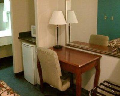 фото отеля Knights Inn and Suites City Center Edinburg McAllen