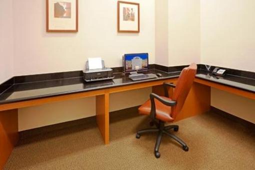 фото отеля Candlewood Suites Mount Pleasant