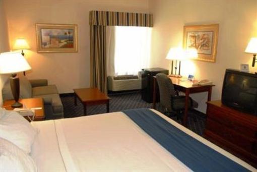 фото отеля Holiday Inn Express Bryant