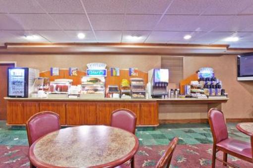 фото отеля Holiday Inn Express Paducah