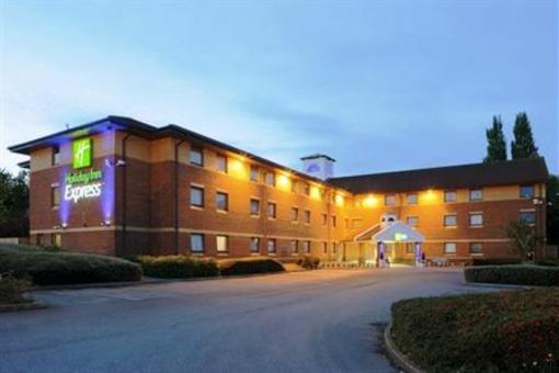фото отеля Holiday Inn Express Taunton M5 Jct 25