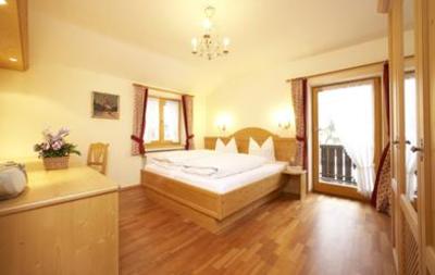 фото отеля Haus Anton Garmisch-Partenkirchen