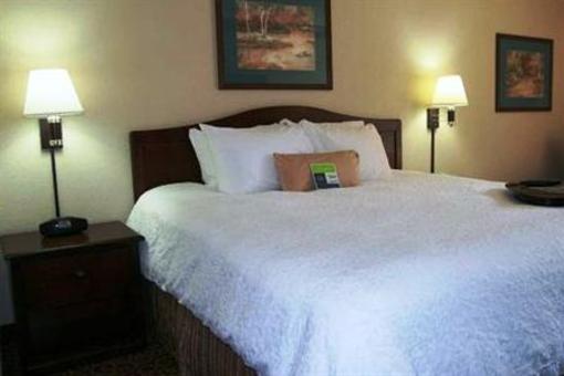 фото отеля Baymont Inn and Suites East Syracuse