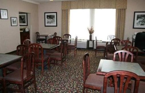 фото отеля Baymont Inn and Suites East Syracuse