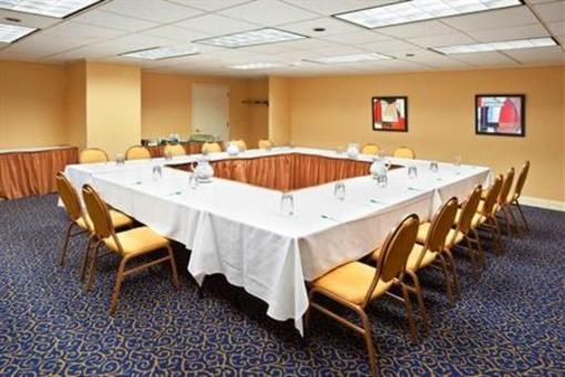 фото отеля Holiday Inn Akron-West