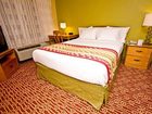 фото отеля TownePlace Suites Fresno