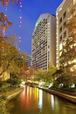 фото отеля Holiday Inn Riverwalk
