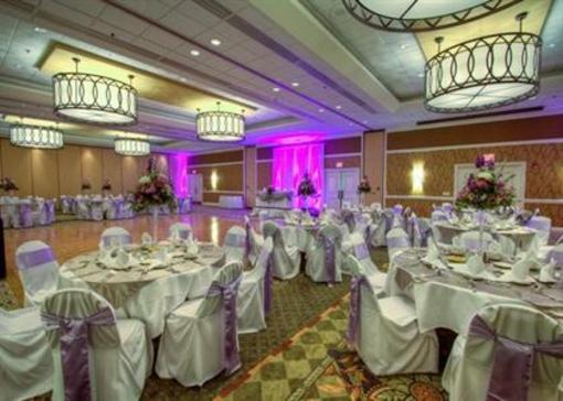 фото отеля Holiday Inn Riverwalk