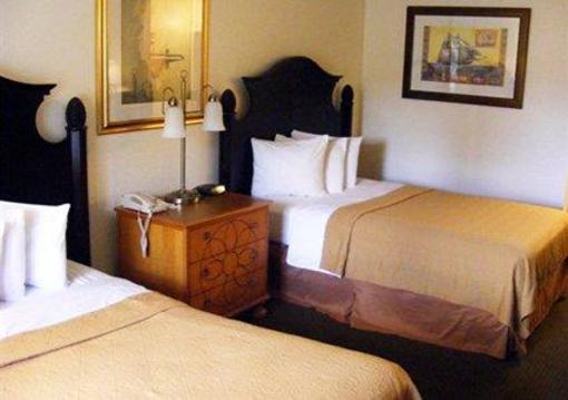 фото отеля Quality Inn & Suites Eastgate