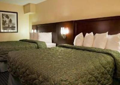 фото отеля Holiday Inn Express San Diego Sea World - Beach Area