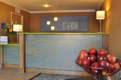 фото отеля Holiday Inn Express San Diego Sea World - Beach Area