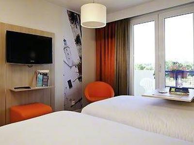 фото отеля All Seasons Chinon