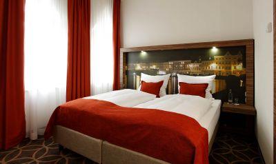фото отеля Treff Hotel Lubeck City Centre