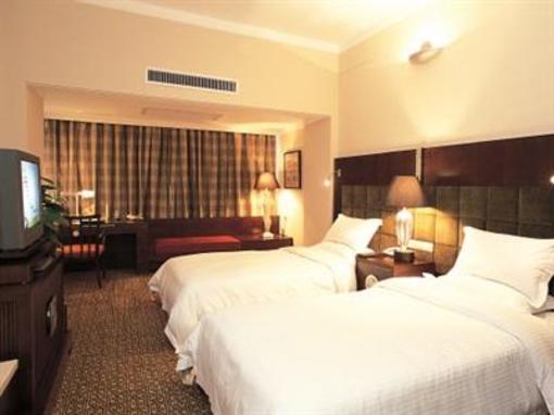 фото отеля Dong Fang Hotel Guangzhou