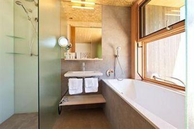 фото отеля Hotel Crystal Fugen