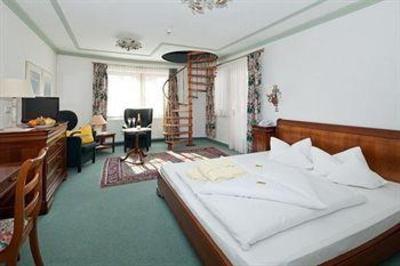 фото отеля Hotel Crystal Fugen
