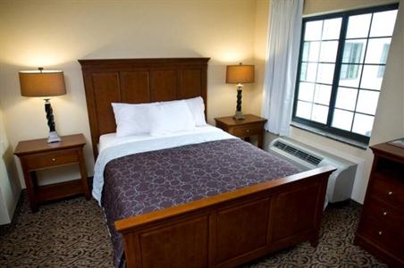 фото отеля Staybridge Suites Buffalo-Airport