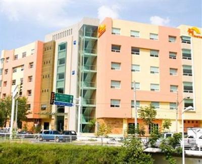 фото отеля Hostalia Hotel