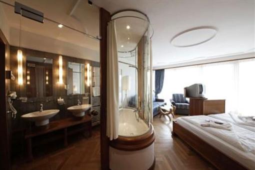 фото отеля Hotel and Spa Lamm Kastelruth