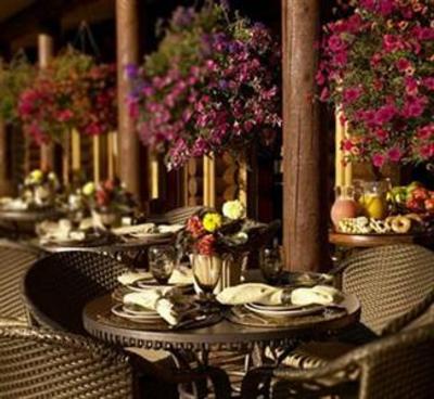 фото отеля Rustic inn Creekside Resort and Spa at Jackson Hole