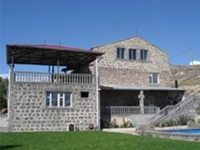 Zorats Qarer B&B