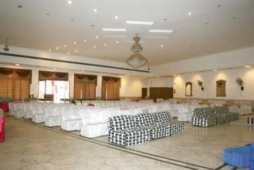 фото отеля Hotel Kumar International