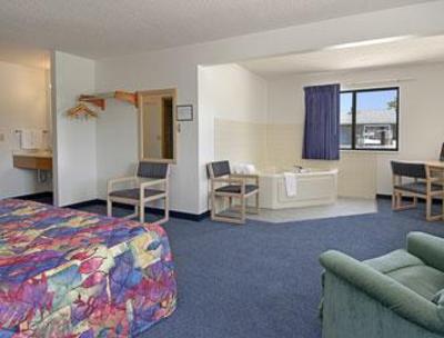 фото отеля Super 8 Motel Humboldt