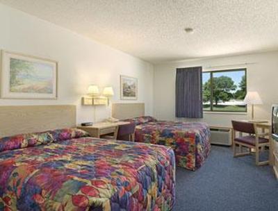 фото отеля Super 8 Motel Humboldt