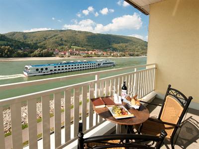фото отеля Hotel Donauterrasse