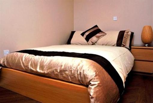 фото отеля Junction Three Guest House Coventry