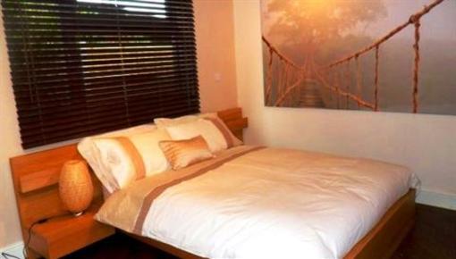 фото отеля Junction Three Guest House Coventry