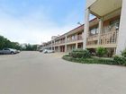 фото отеля Americas Best Value Inn Sealy