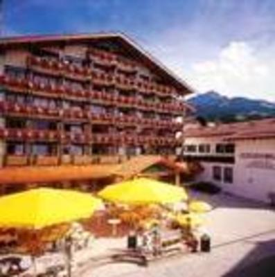 фото отеля Hotel Goldener Löwe St. Johann in Tirol