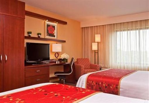 фото отеля Courtyard by Marriott Cranbury South Brunswick